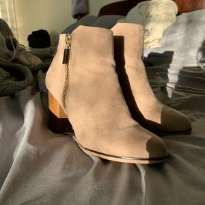Heeled booties